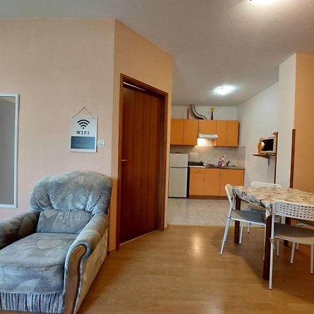 Apartments Tea Ровинь Экстерьер фото